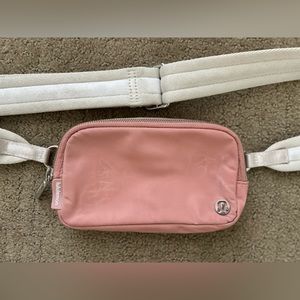 Lululemon Everywhere Crossbody Bag - Pink Pastel / White Opal.